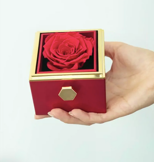 Bold Boutique | Eternal Rose Box & Engraved Necklace