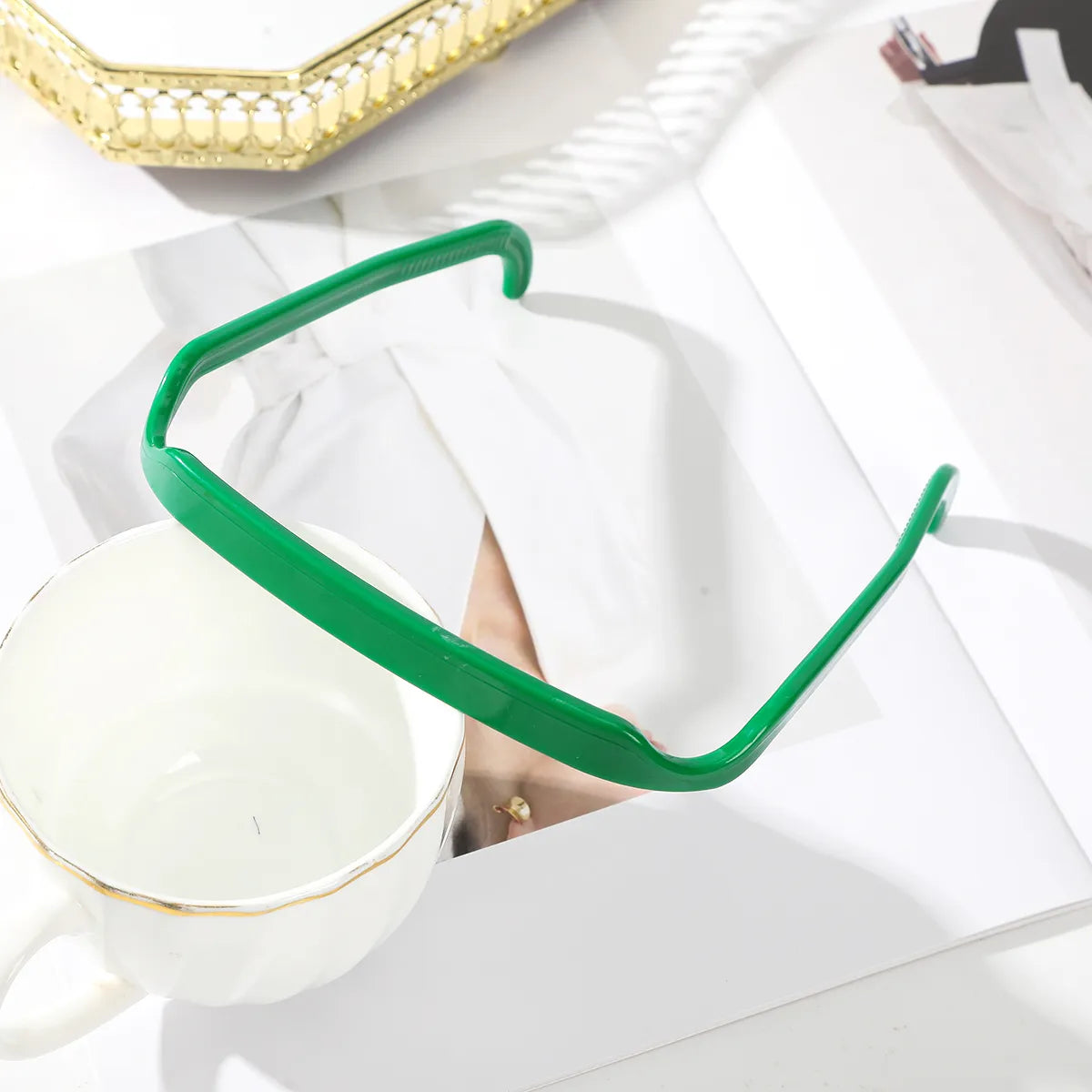 Square Glasses Headband Female 2023 New All-match Pressing Hair Bundle Headdress Invisible Curly Hair Fixed Artifact Headband